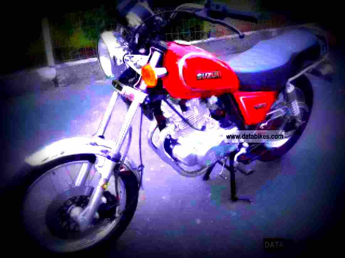 Suzuki GN 250 1995 4 motorbike A4 Photo Print