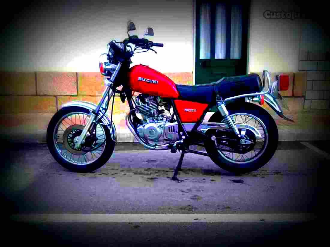 Suzuki GN 250 E 1991 5 motorbike A4 Photo Print