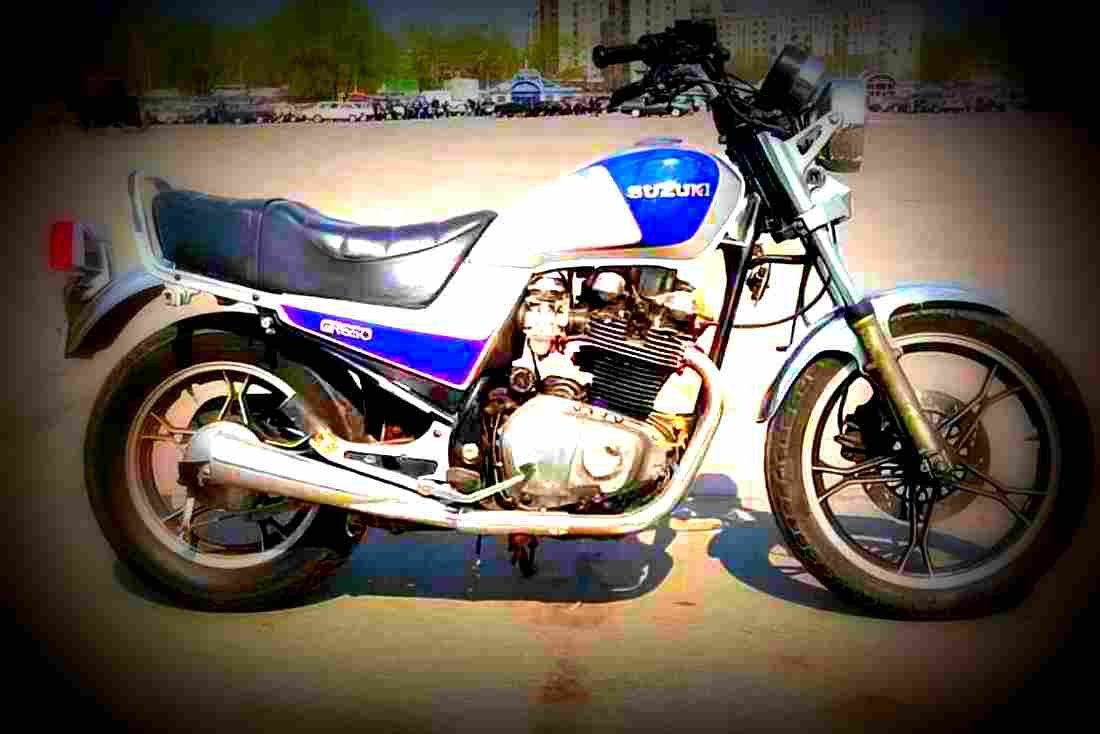 Suzuki GR 650 1988 5 motorbike A4 Photo Print