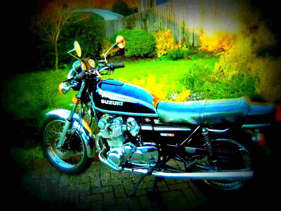 Suzuki GS 750 1976 4 motorbike A4 Photo Print