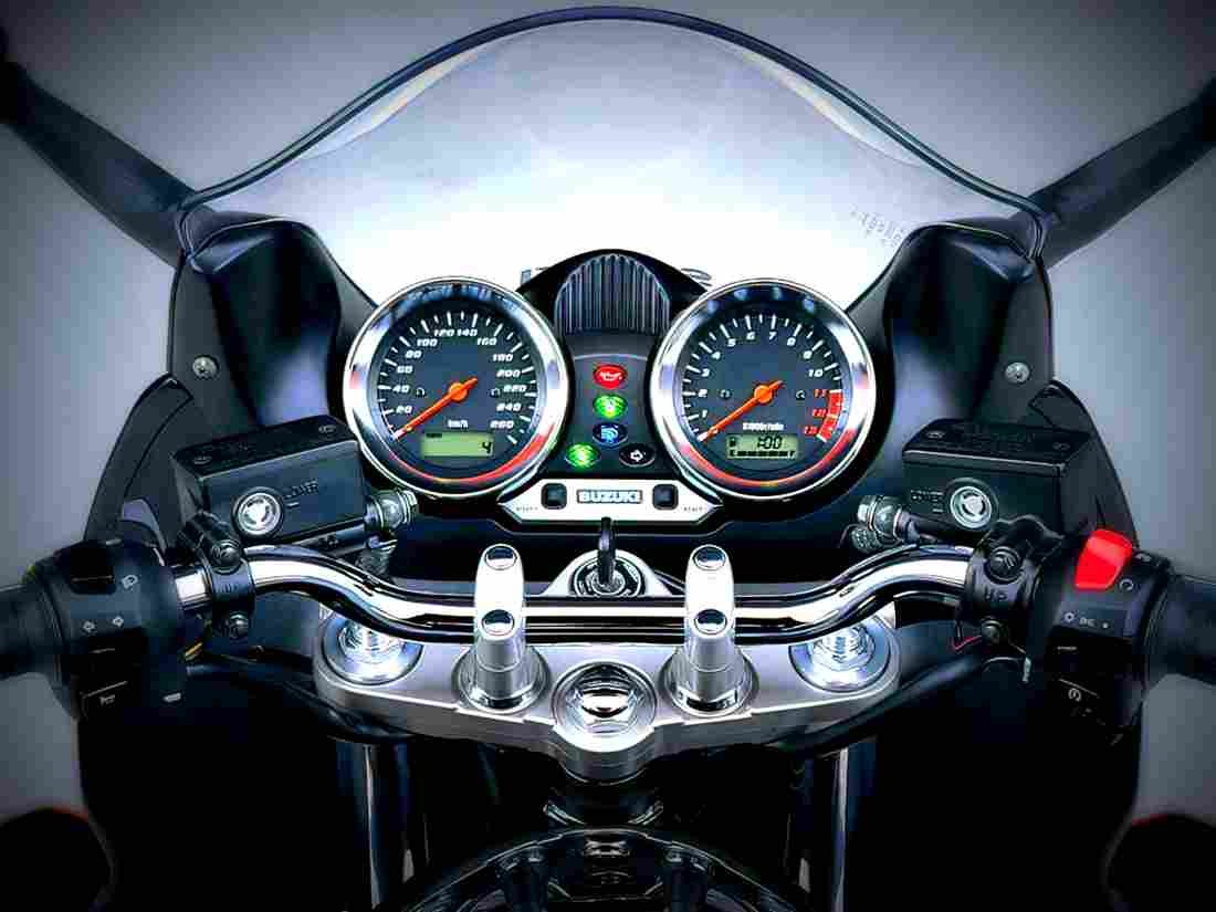 Suzuki GSF 1200 S Bandit 2003 6 motorbike A4 Photo Print