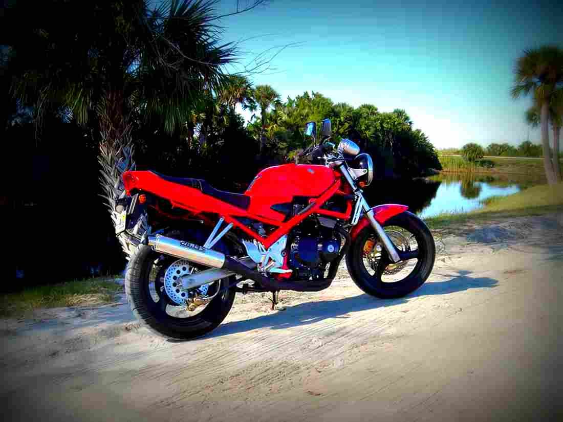 Suzuki GSF 400 Bandit 1994 5 motorbike A4 Photo Print