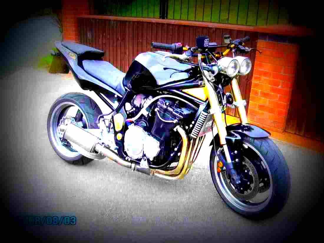 Suzuki GSF 600 S Bandit 2003 3 motorbike A4 Photo Print