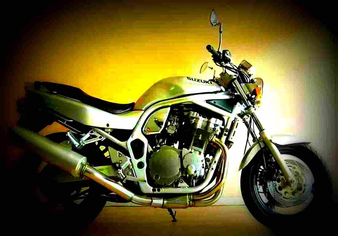 Suzuki GSF 750 Bandit 1996 2 motorbike A4 Photo Print