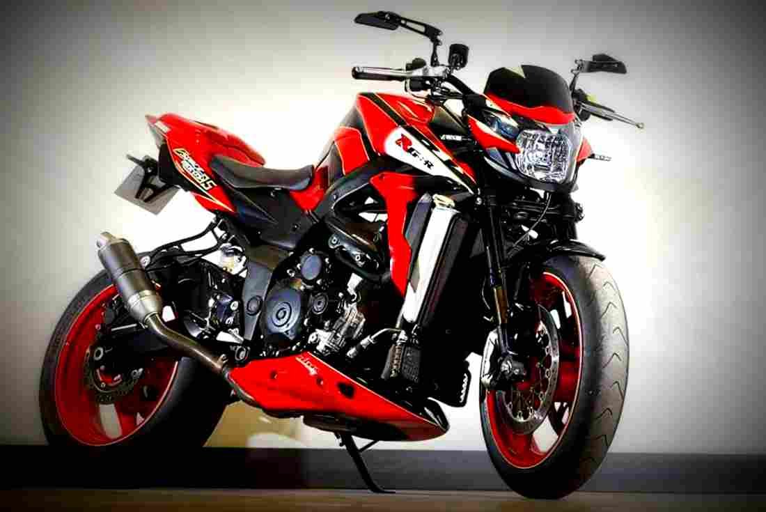 Suzuki GSR 750 GSR 750 4 motorbike A4 Photo Print