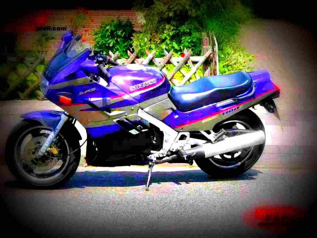 Suzuki GSX 1100 F (reduced effect) 1992 2 motorbike A4 Photo Print