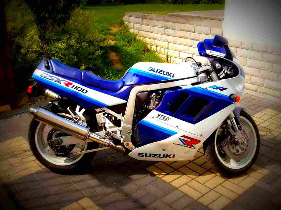 Suzuki GSX 1100 L 1981 3 motorbike A4 Photo Print