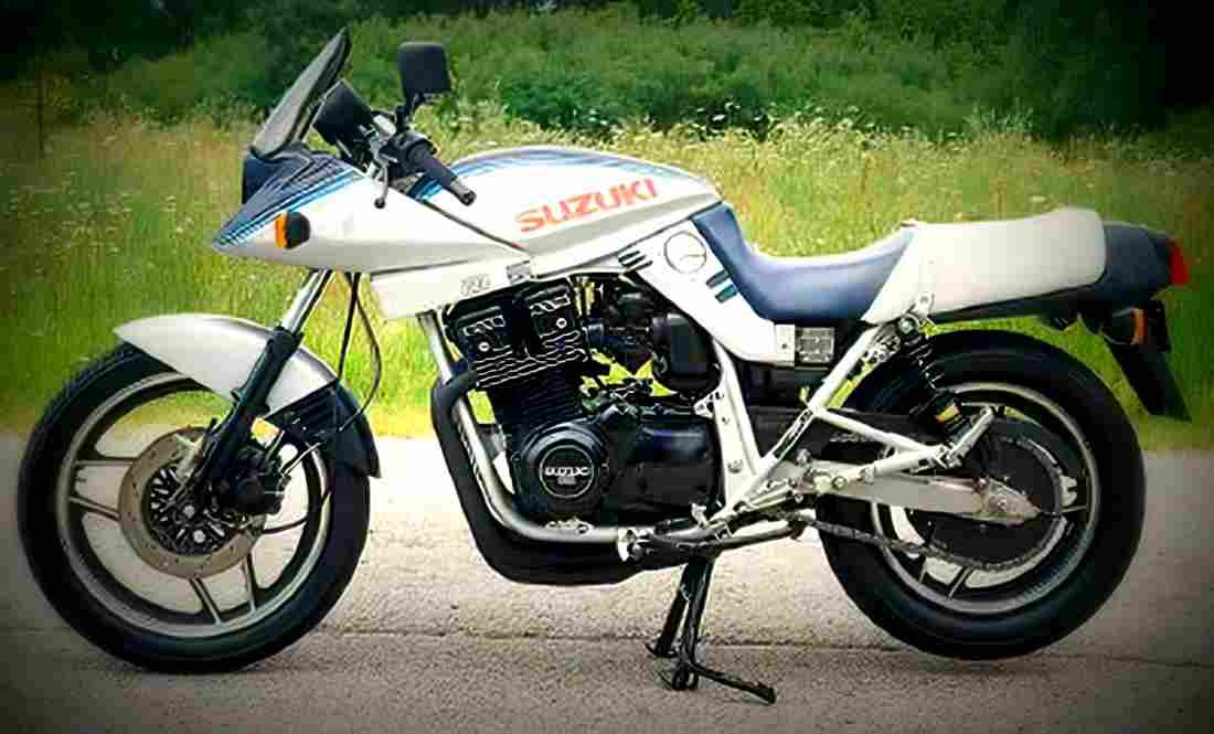 Suzuki GSX 1100 S Katana 1983 5 motorbike A4 Photo Print
