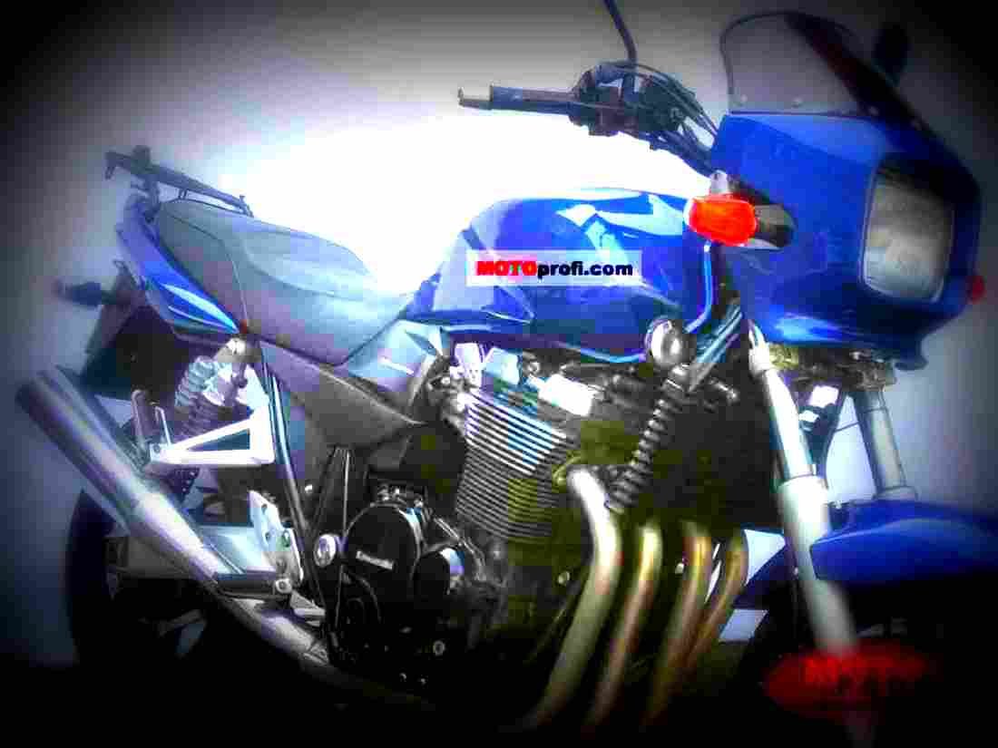 Suzuki GSX 1400 2003 5 motorbike A4 Photo Print