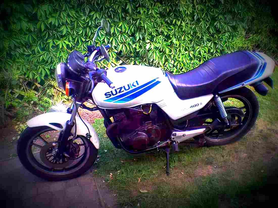 Suzuki GSX 400 E 1985 3 motorbike A4 Photo Print