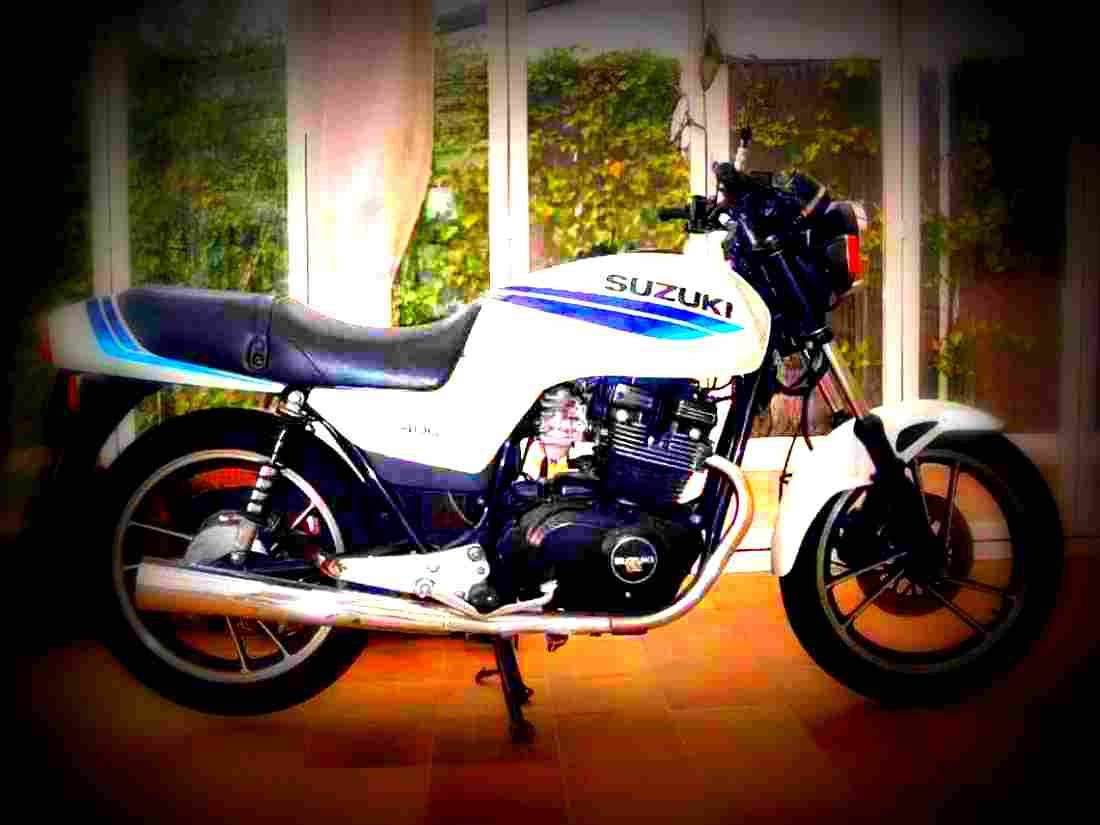 Suzuki GSX 400 S 1987 3 motorbike A4 Photo Print