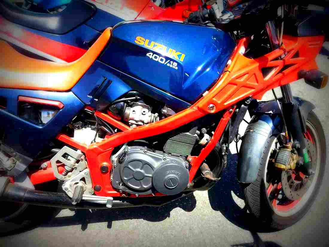 Suzuki GSX 400 X Impulse 1986 2 motorbike A4 Photo Print
