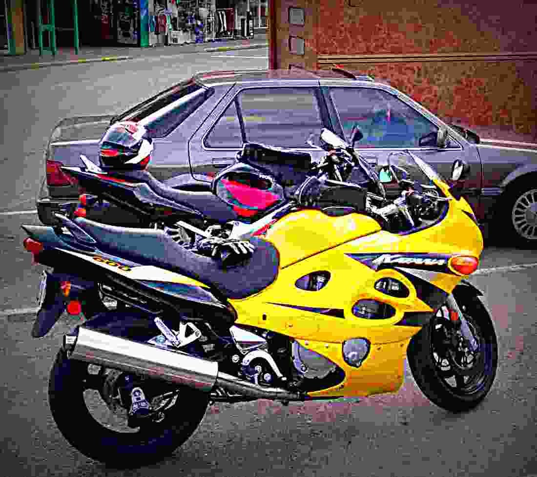 Suzuki GSX 600 F 1997 2 motorbike A4 Photo Print