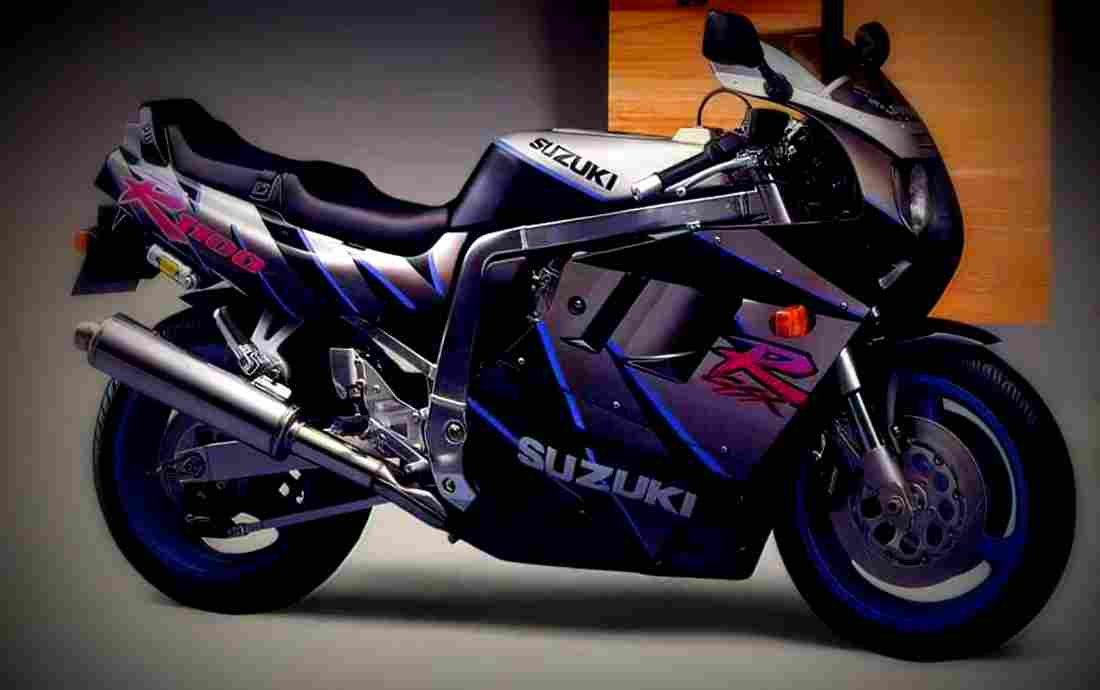 Suzuki GSX R 1100 (reduced effect) 1987 5 motorbike A4 Photo Print