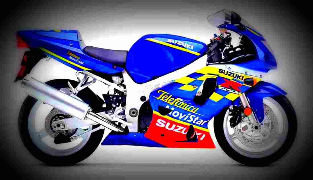 Suzuki GSX R 600 2002 3 motorbike A4 Photo Print