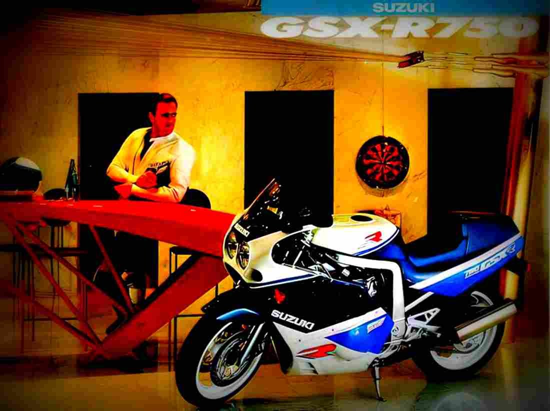 Suzuki GSX R 750 1989 6 motorbike A4 Photo Print