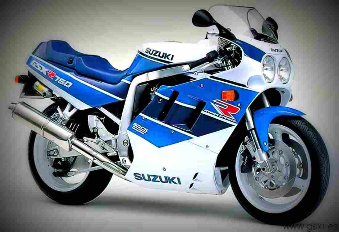 Suzuki GSX R 750 1990 2 motorbike A4 Photo Print
