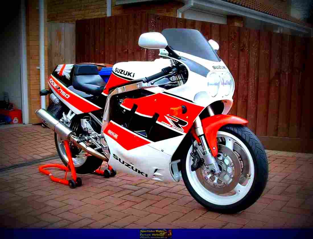 Suzuki GSX R 750 1990 6 motorbike A4 Photo Print