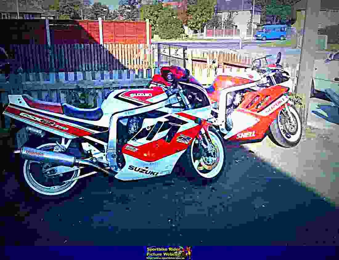 Suzuki GSX R 750 1991 1 motorbike A4 Photo Print