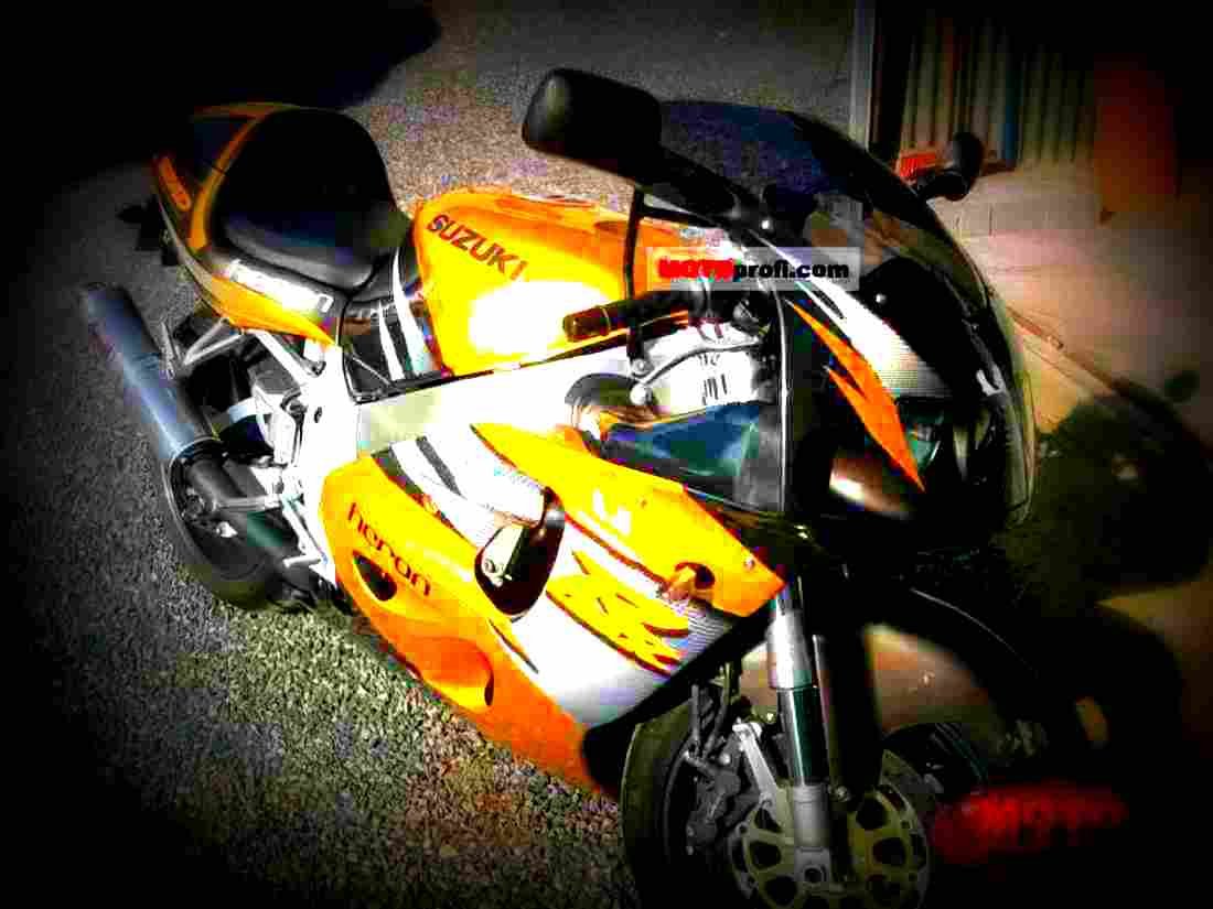 Suzuki GSX R 750 1998 6 motorbike A4 Photo Print