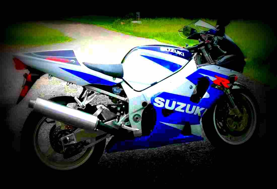 Suzuki GSX R 750 2001 2 motorbike A4 Photo Print