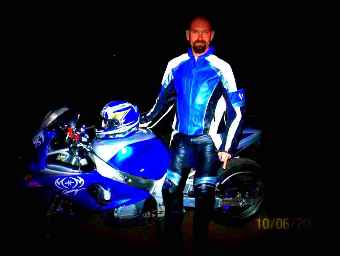 Suzuki GSX R 750 2001 4 motorbike A4 Photo Print