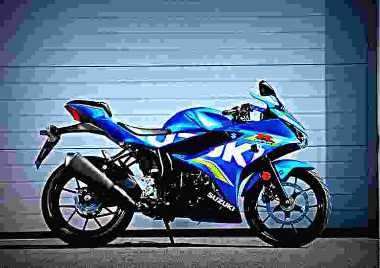 Suzuki GSX R125 2017 2 motorbike A4 Photo Print