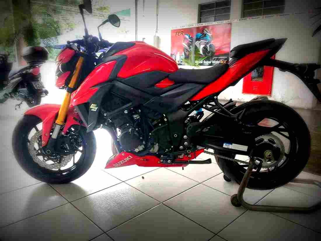Suzuki GSX S750 ABS 2019 3 motorbike A4 Photo Print