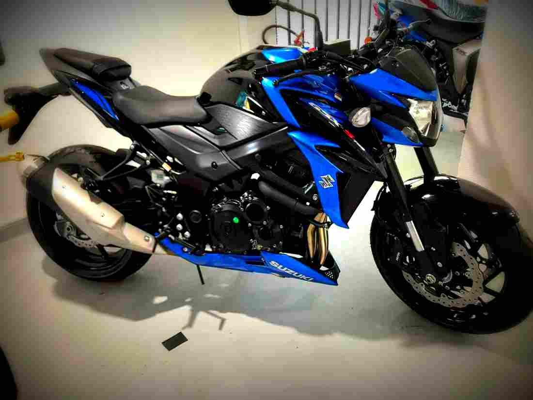 Suzuki GSX S750 Z 2019 4 motorbike A4 Photo Print