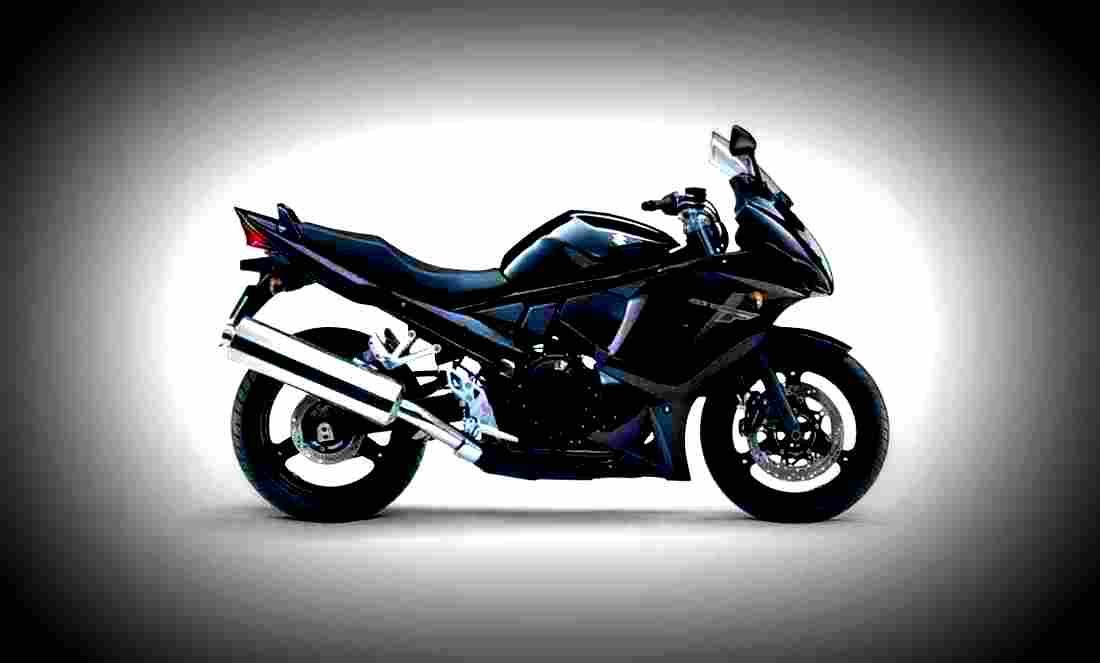 Suzuki GSX650F 2018 4 motorbike A4 Photo Print