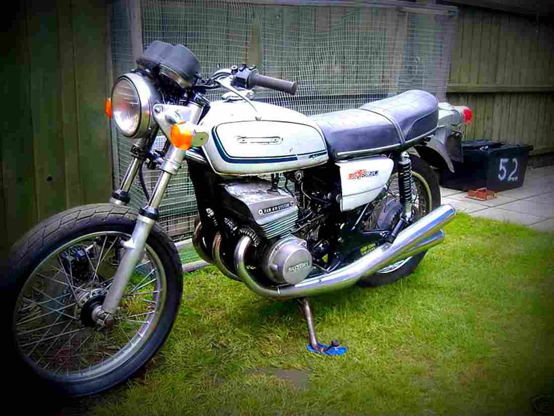 Suzuki GT 380 1976 3 motorbike A4 Photo Print