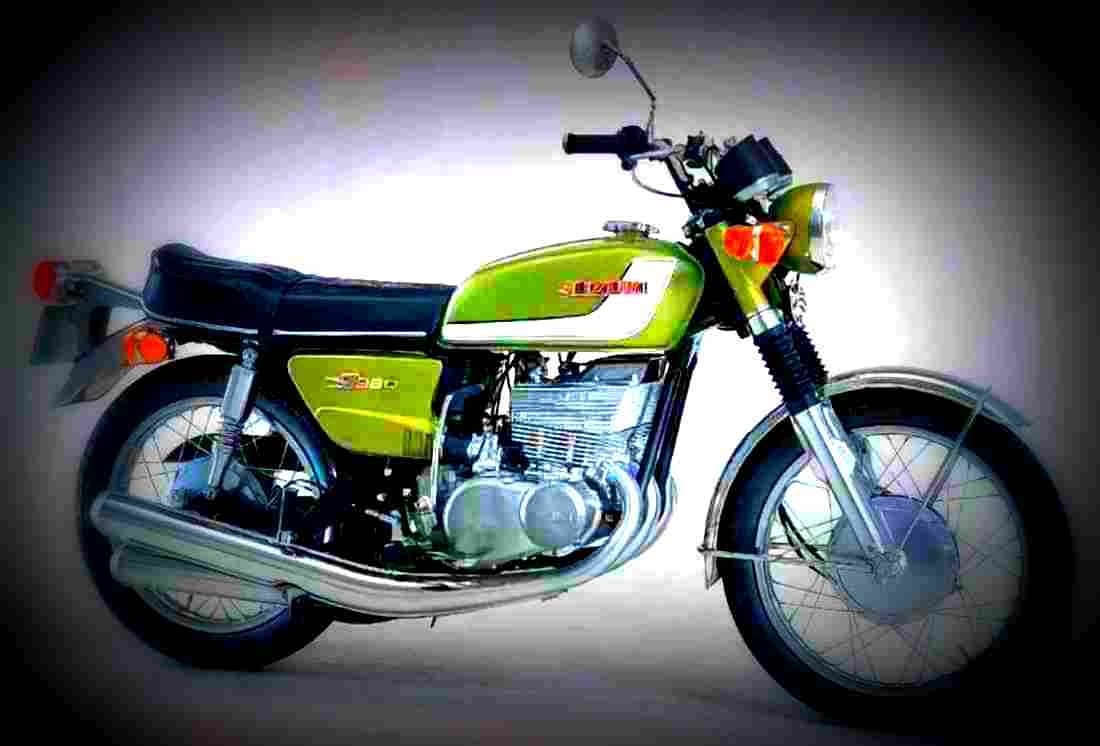 Suzuki GT 380 J 1972 4 motorbike A4 Photo Print