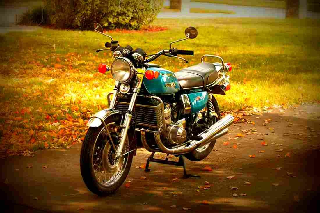 Suzuki GT 750 1974 6 motorbike A4 Photo Print