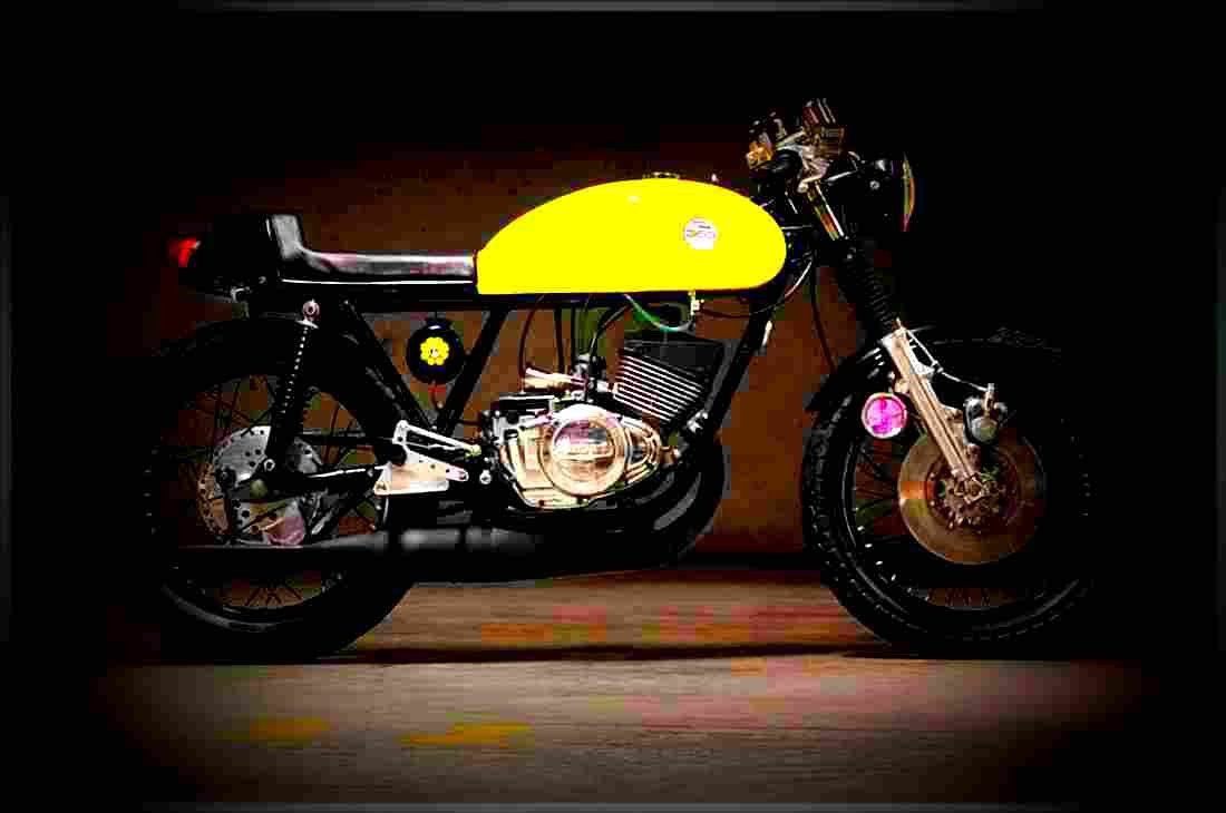 Suzuki GT 750 1977 3 motorbike A4 Photo Print