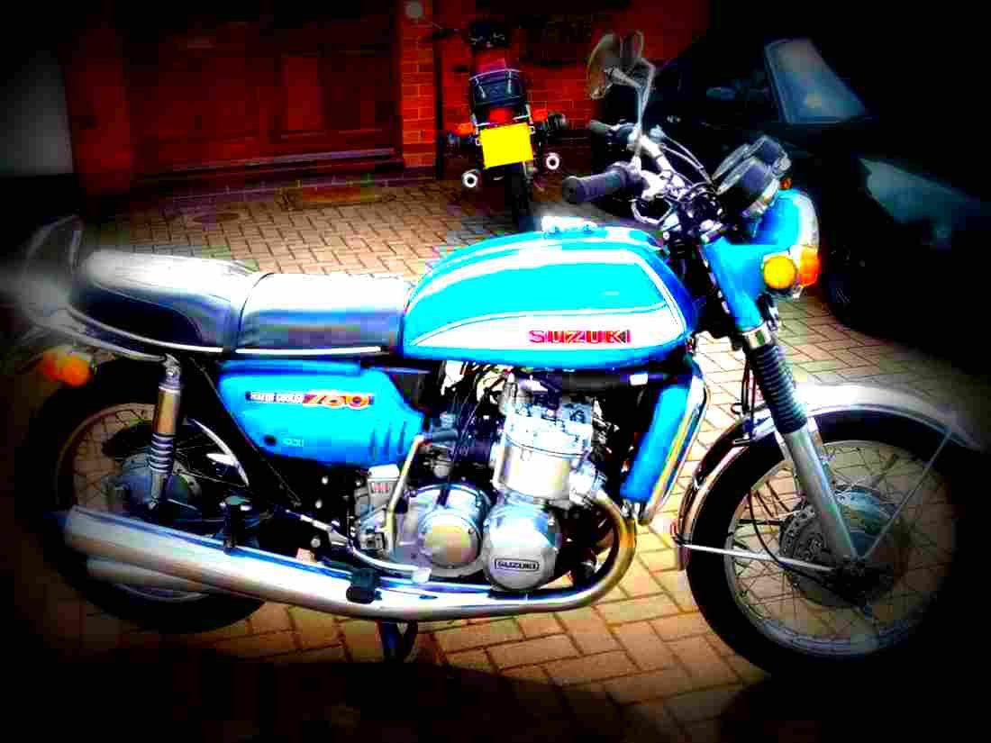 Suzuki GT 750 J 1972 1 motorbike A4 Photo Print