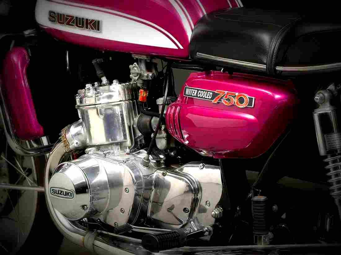 Suzuki GT 750 J 1972 2 motorbike A4 Photo Print