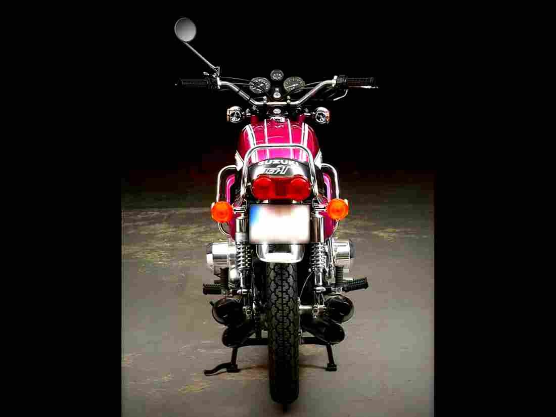 Suzuki GT 750 J 1972 3 motorbike A4 Photo Print