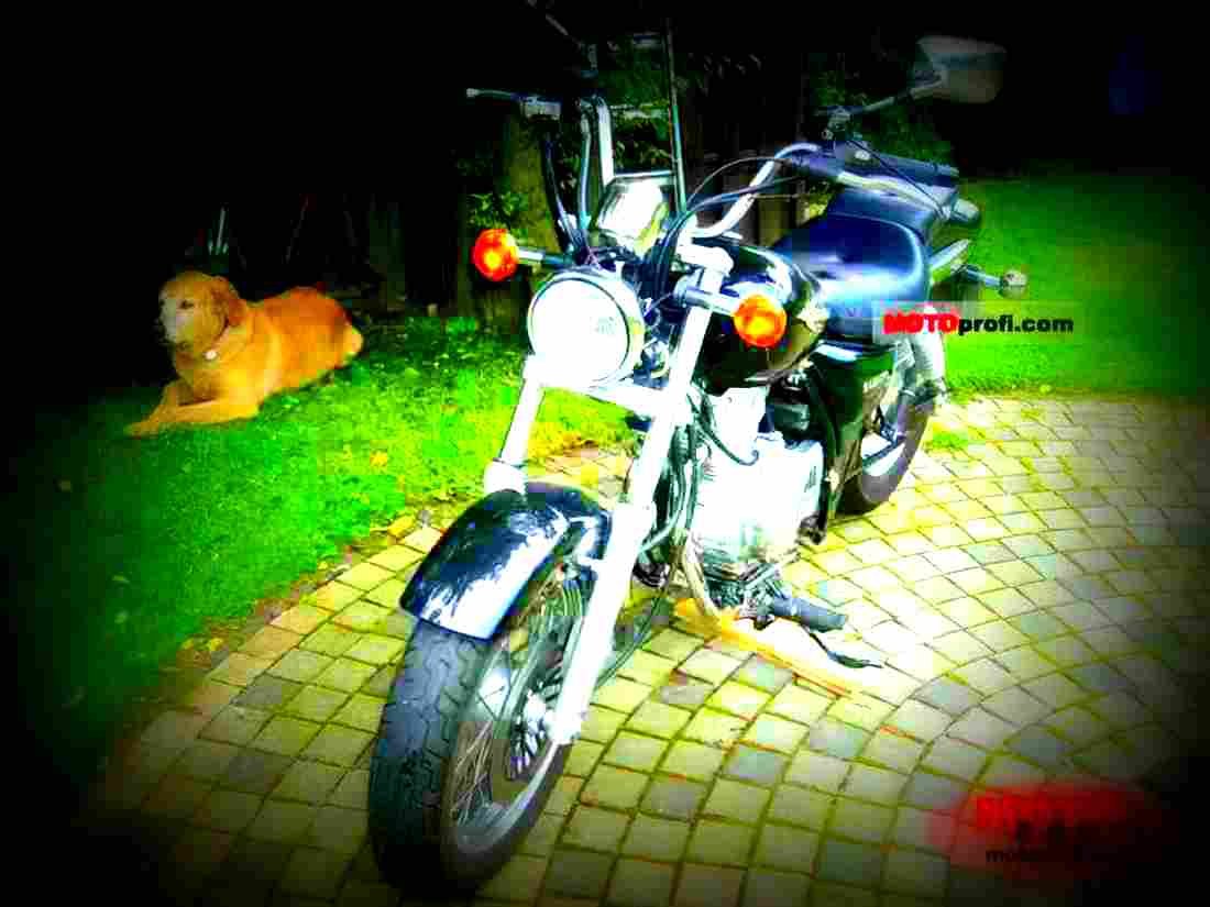 Suzuki GZ 250 Marauder 2000 3 motorbike A4 Photo Print