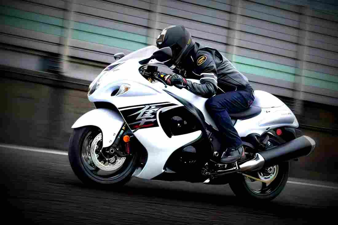 Suzuki Hayabusa 2017 1 motorbike A4 Photo Print