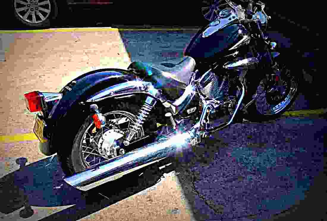 Suzuki Intruder 250LC 2018 3 motorbike A4 Photo Print