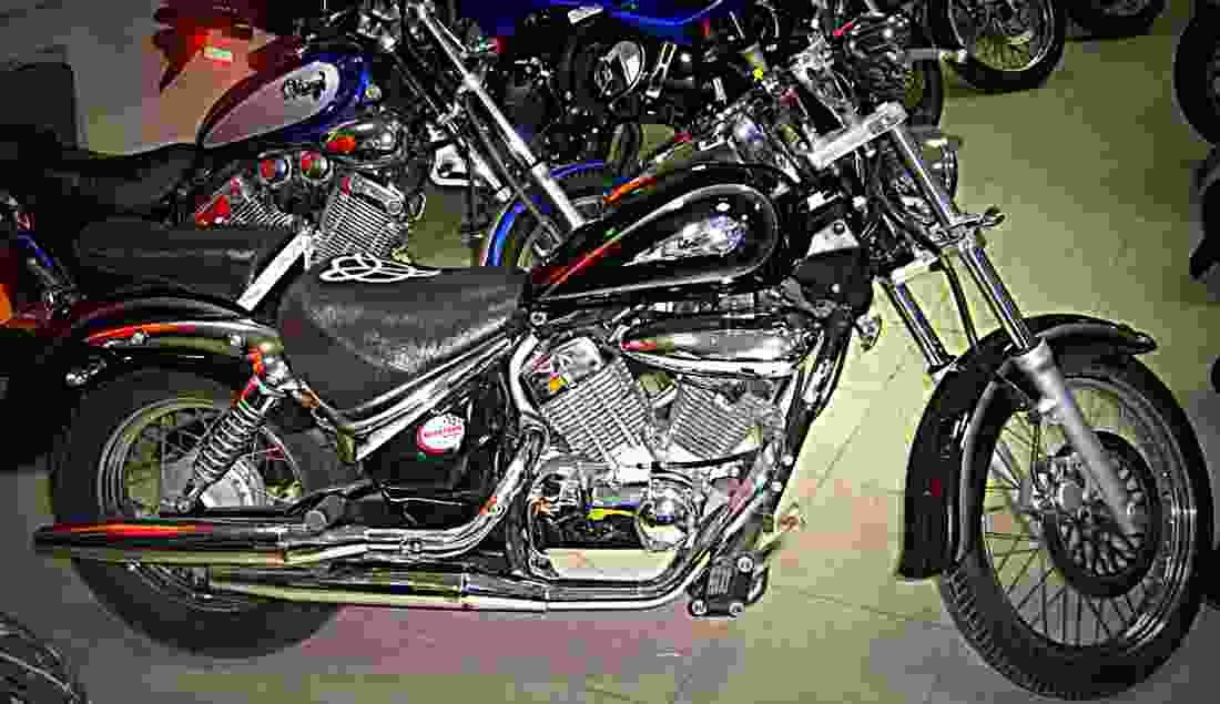 Suzuki Intruder LC 250 2002 4 motorbike A4 Photo Print