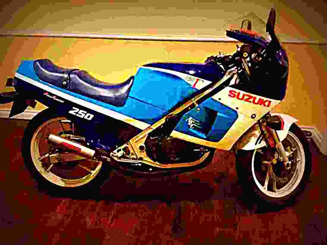 Suzuki RG 250 Gamma 1987 5 motorbike A4 Photo Print