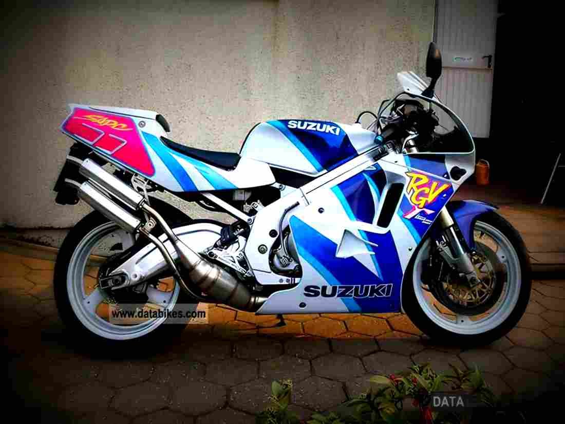 Suzuki RGV 250 Gamma 1992 5 motorbike A4 Photo Print