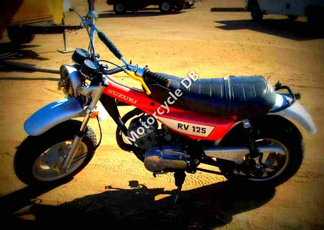 Suzuki RV 125 1981 2 motorbike A4 Photo Print