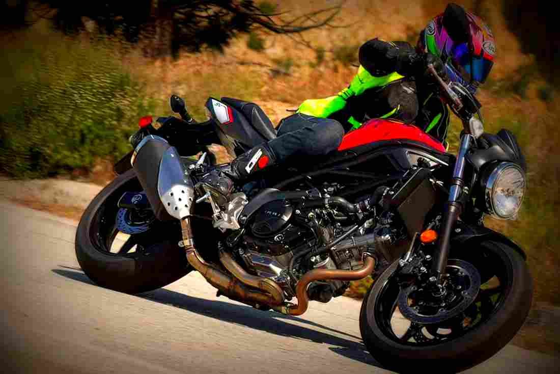 Suzuki SV650 2017 1 motorbike A4 Photo Print