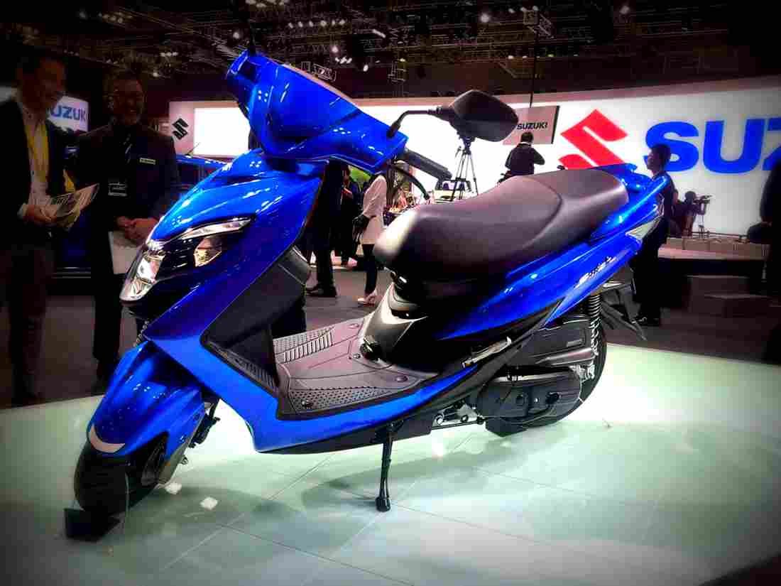 Suzuki Swish 2018 4 motorbike A4 Photo Print