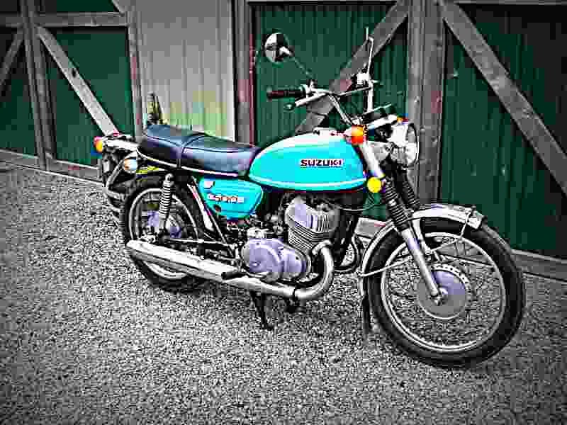 Suzuki T 500 1971 6 motorbike A4 Photo Print