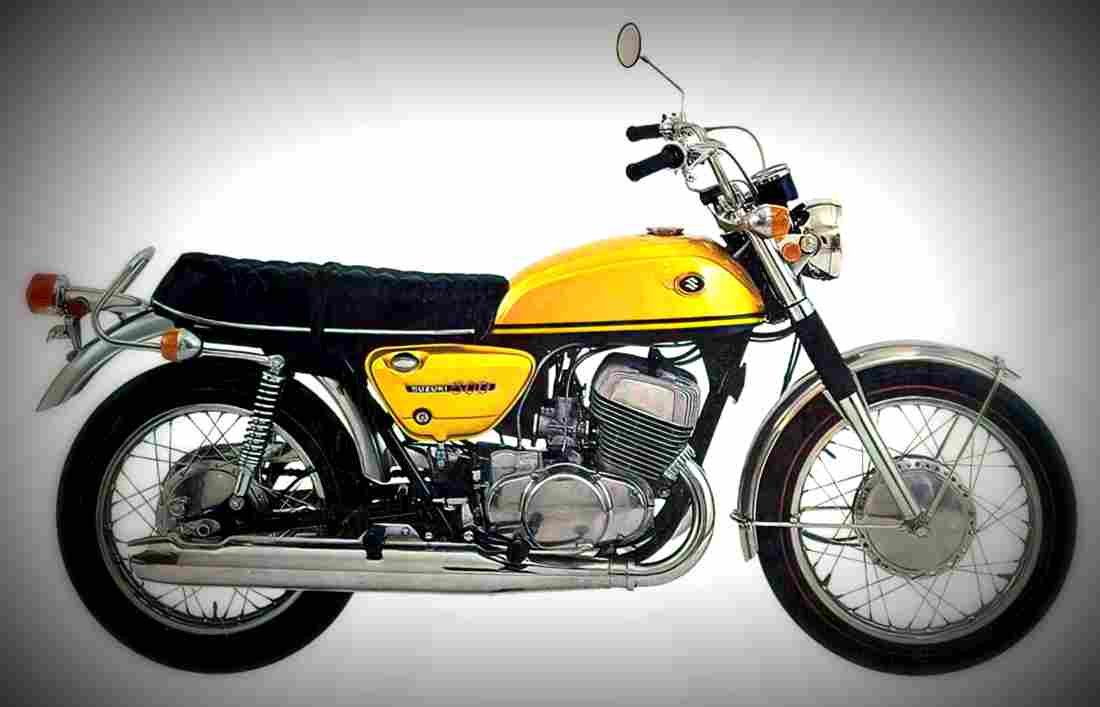 Suzuki T 500 1974 1 motorbike A4 Photo Print