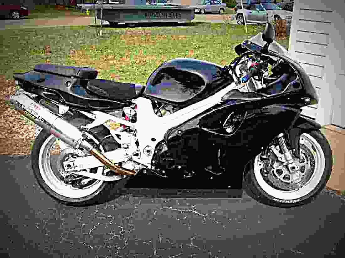 Suzuki TL 1000 R 2001 3 motorbike A4 Photo Print