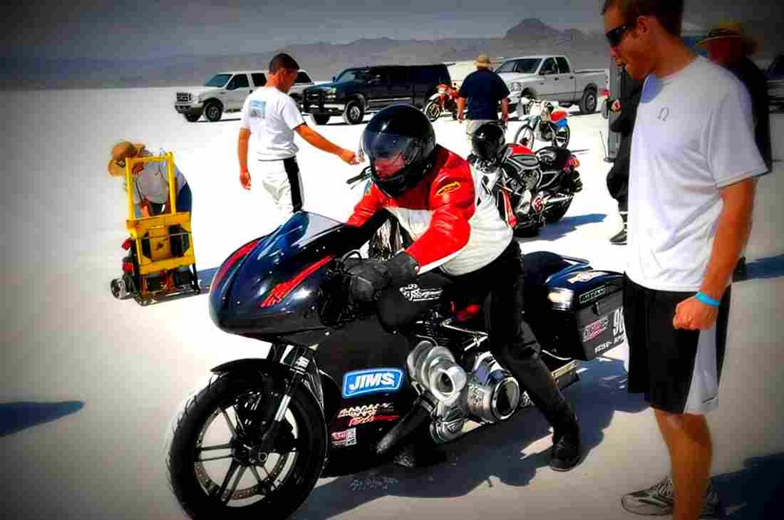 Suzuki TR 50 SD 2002 3 motorbike A4 Photo Print